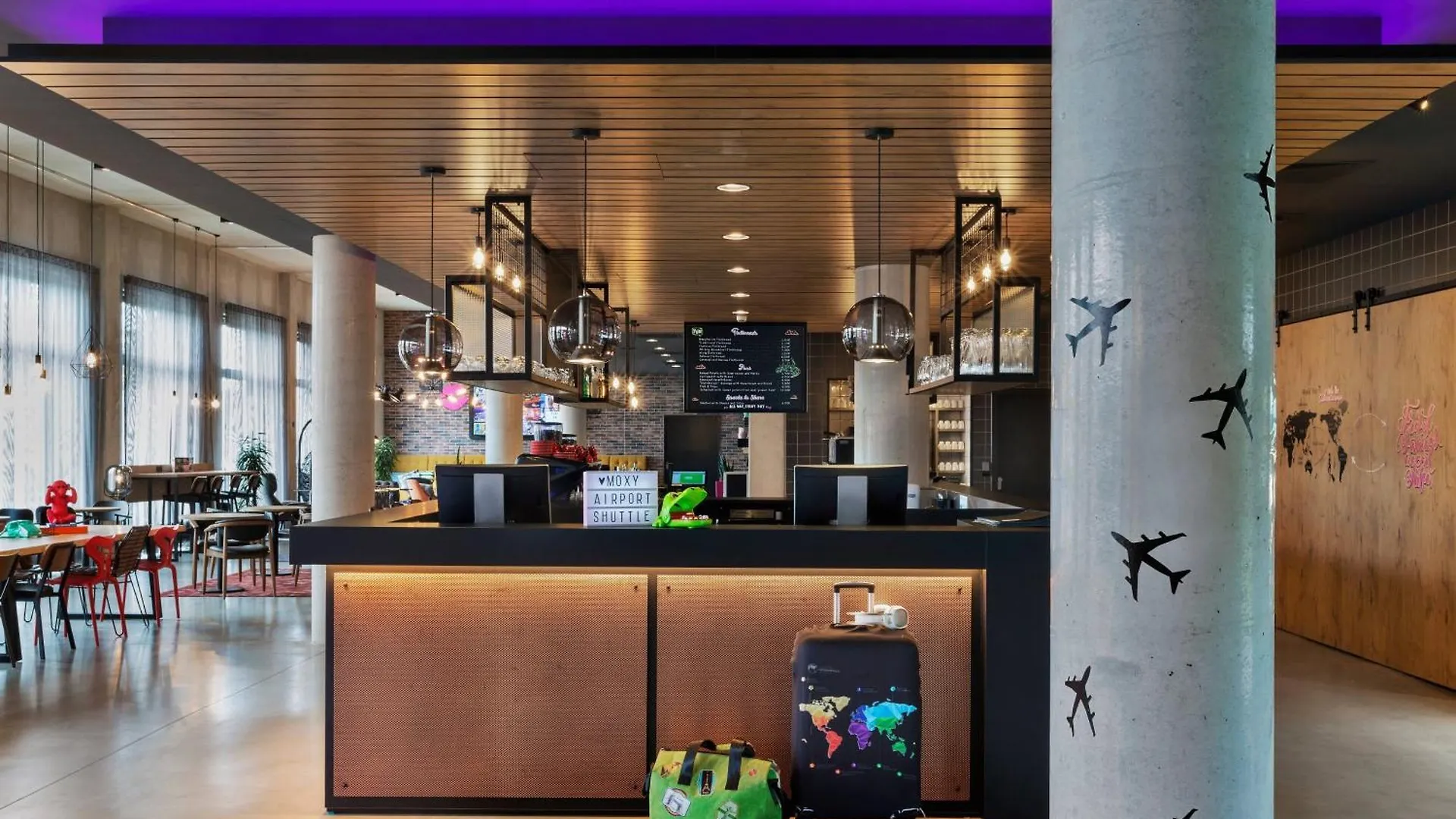 Moxy Frankfurt Airport Kelsterbach Otel Almanya