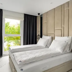 https://el-apartments-gemini.poznan-hotels.com